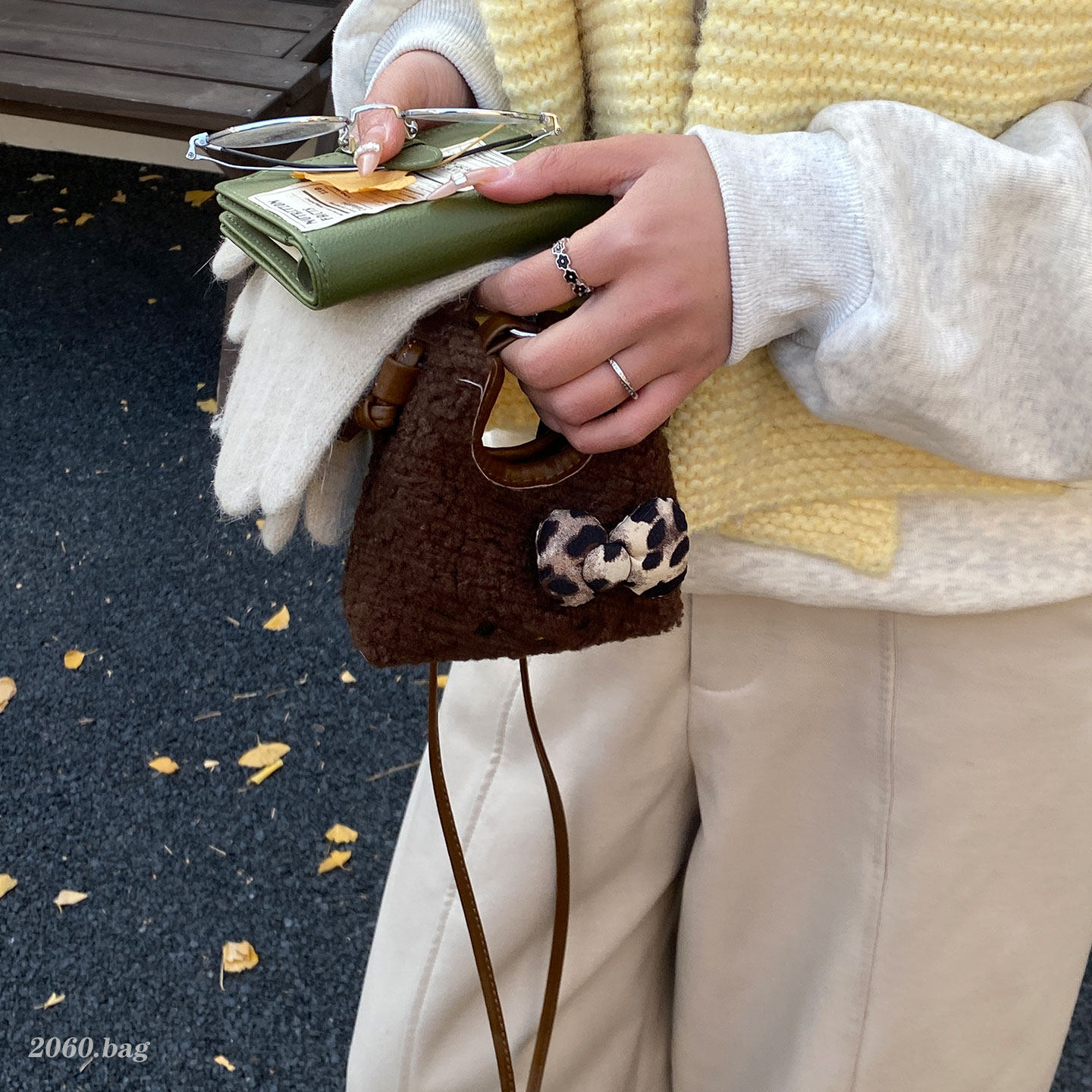 小众设计韩版ins迷你小包包2025新款毛绒绒冬百搭气质单肩斜跨包