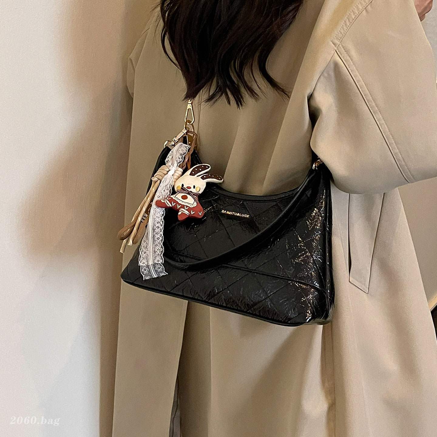 小众百搭新款休闲单肩包女2026爆款时尚潮通勤腋下包流行斜挎包图片