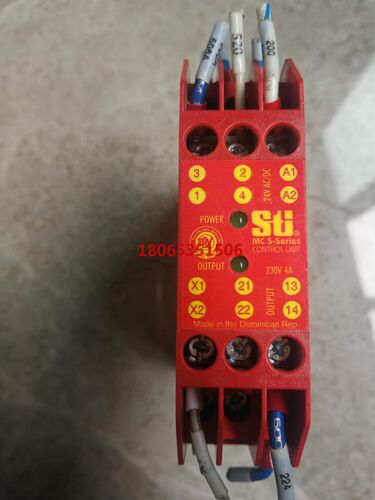 STI安全继电器44531-0010   24V  Ac/D
