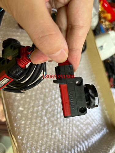 德国劳易测Leuze背景抑制光电开关LS28/9D实物拍摄