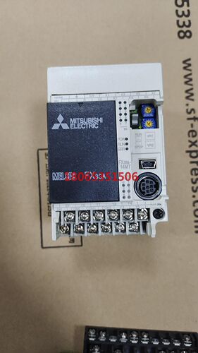 信捷PLCFX3SA-14MT-CM成色很新缺盖