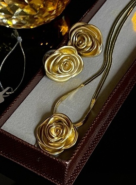 中古风哑光金玫瑰花朵无耳洞耳夹复古劲链套装高质量项链耳环耳饰
