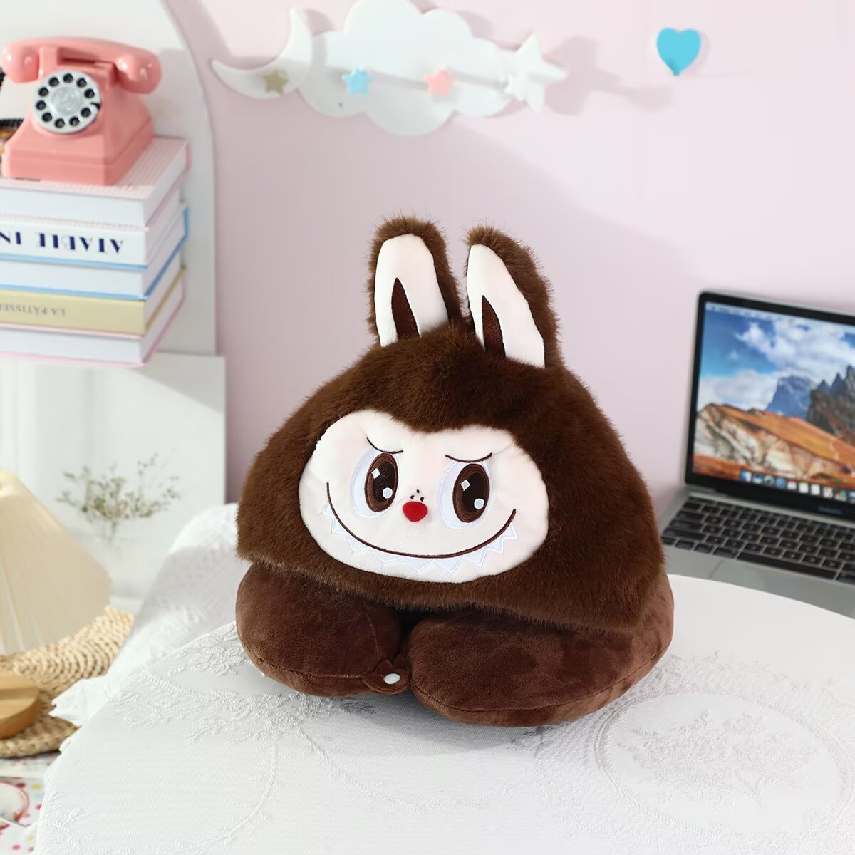 拉布布卡通毛绒U型枕连帽可爱