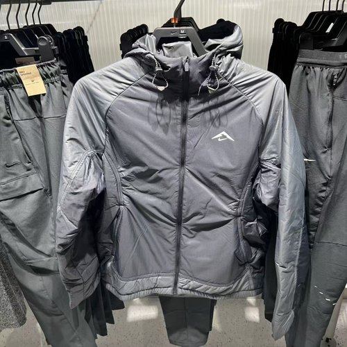 Nike耐克男外套新款拼接透气跑步健身保暖运动夹克FZ0004-010