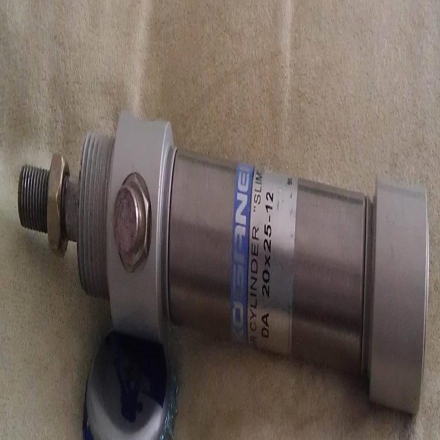 DA20X25-12  DA20*25-12  DA 20-25-12  8成新 小金井 现货询价