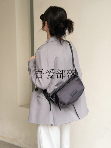 包包女新款斜挎包女包马鞍包尼龙布包女士休闲饺子包质感斜挎小包