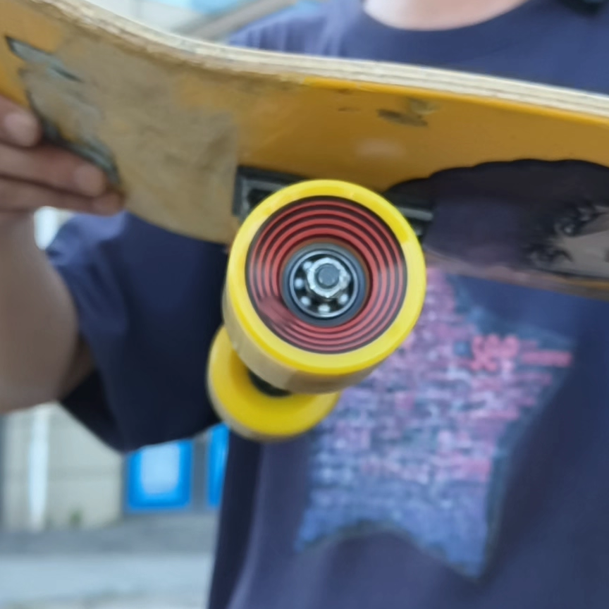 微瑕清货滑板60mm刷街轮双翘可用 Santacruz陆冲滑板轮子