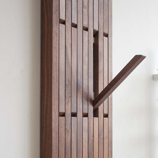 北美胡桃木钢琴键挂衣架定制电表箱装饰画厂家直销入户挂衣架挂勾