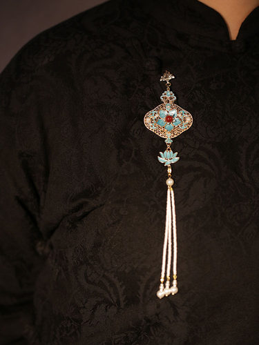 池鸢中国风烧蓝马面裙压襟胸针女