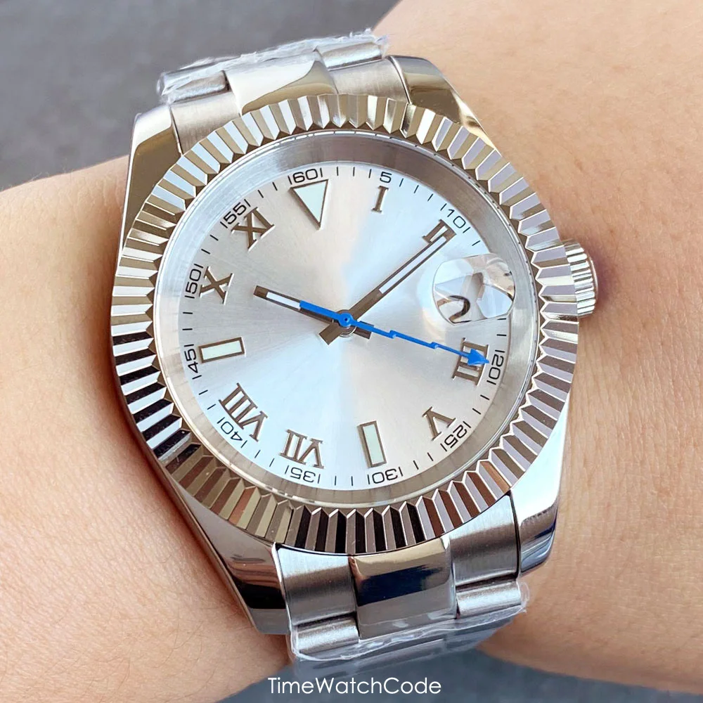 日志款狗牙圈银面经典机械手表NH3536mm 39mm 中光带蓝色闪电秒