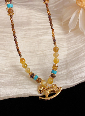 法式复古虎眼石木马生肖项链