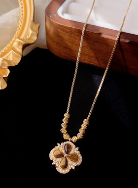 时尚轻奢百搭镶钻珍珠四叶花项链