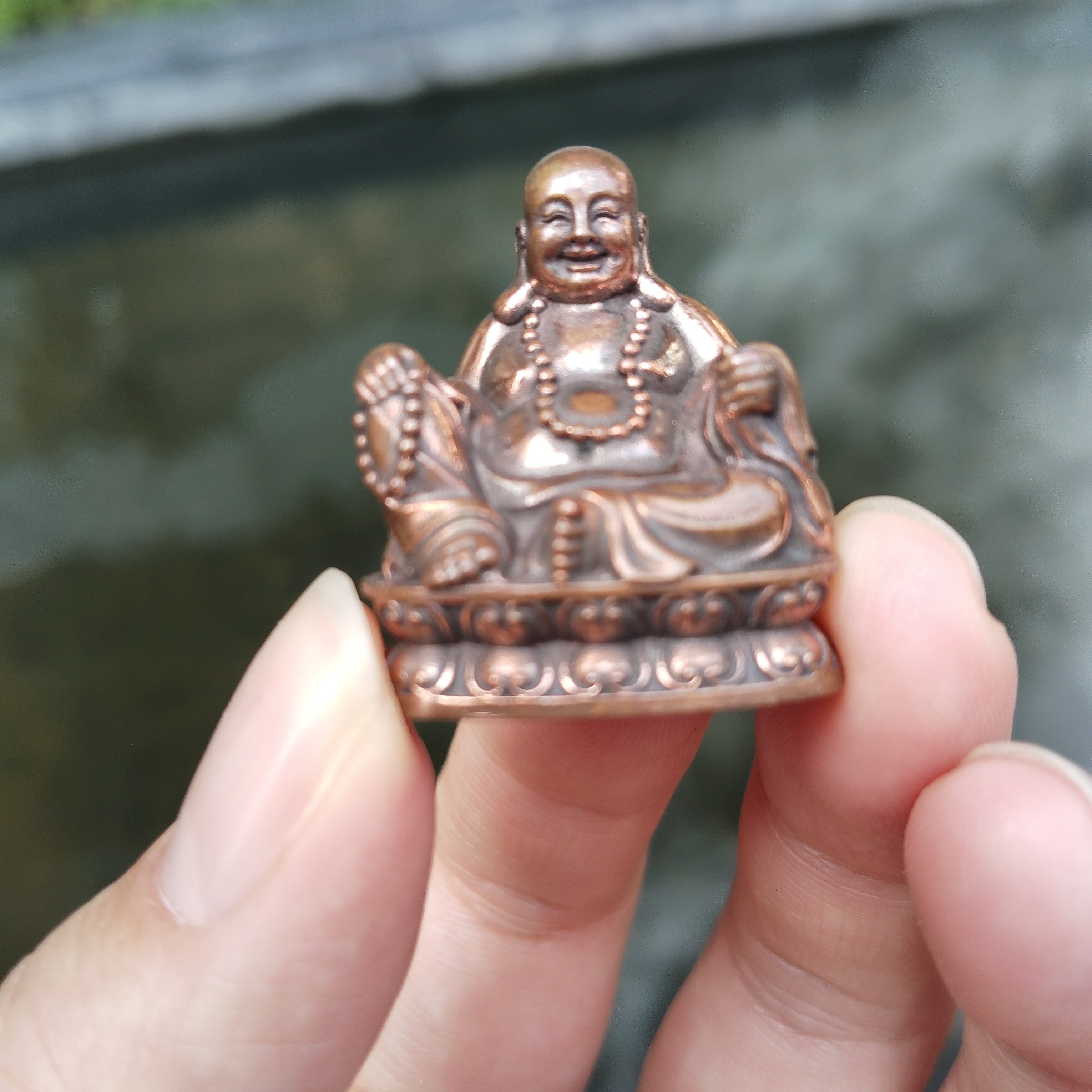 藏传密宗紫铜做旧3.3cm弥勒佛随身小佛像一寸精工家居摆件可装藏