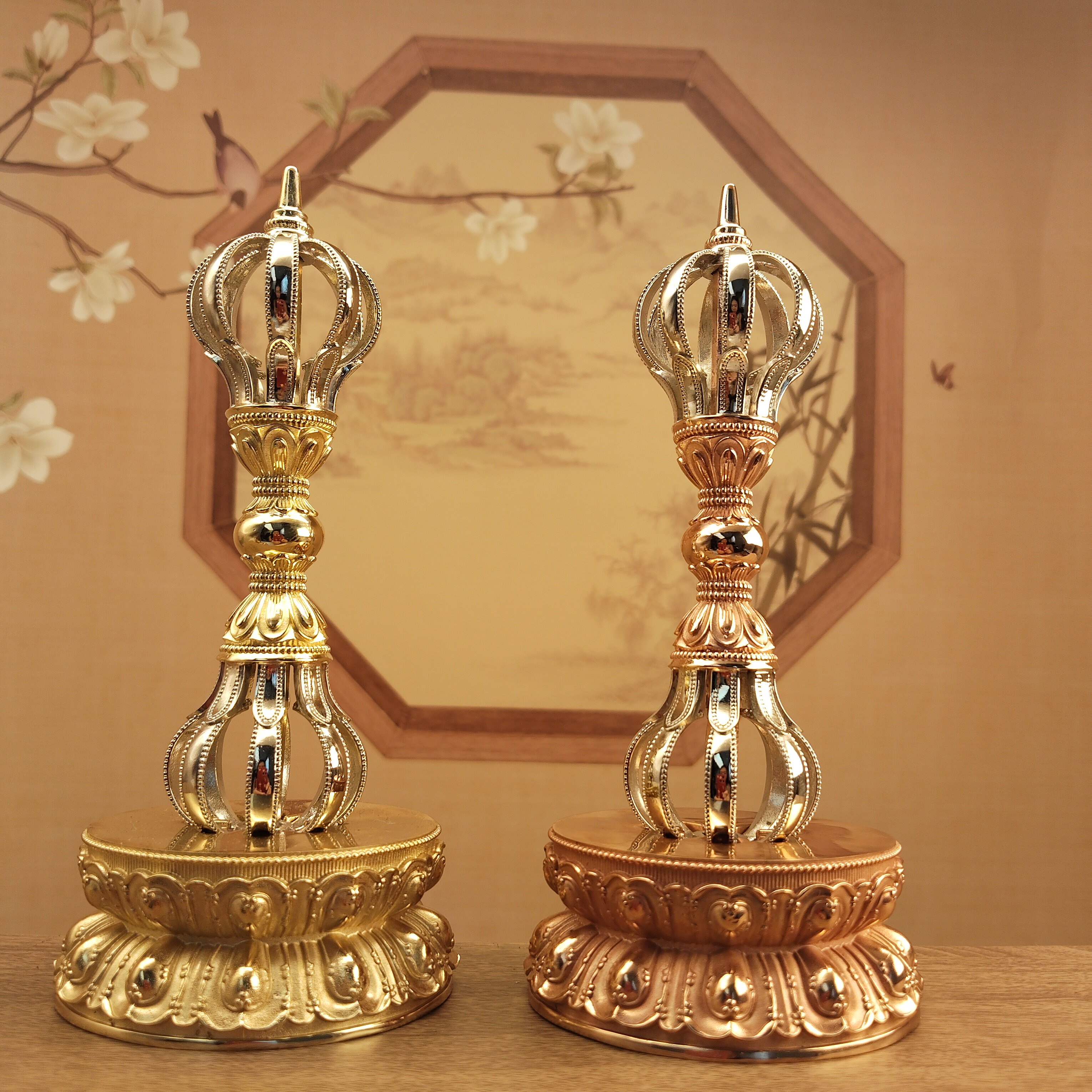 尼泊尔工艺双色铜紫铜黄铜白铜九股金刚杵手把件带底座家居摆件