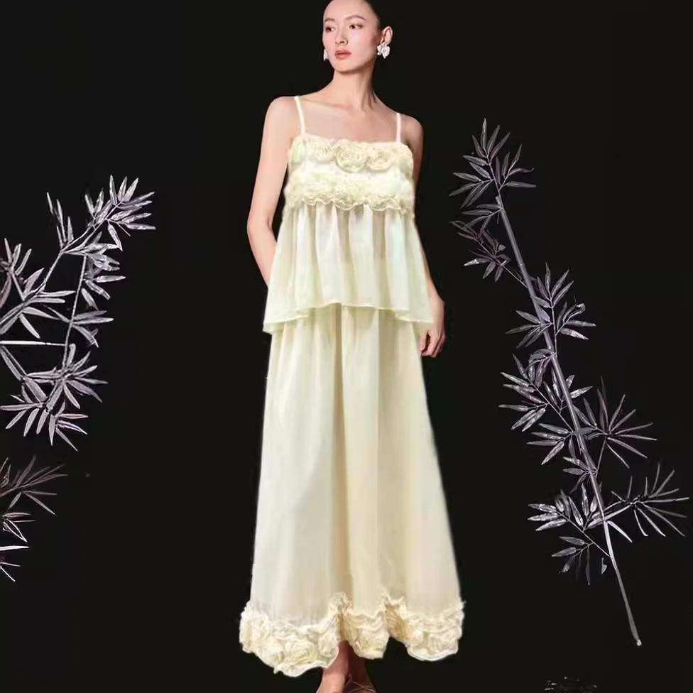 新款2024澳洲小众夏季吊带抹胸花朵拼接上衣配收腰长裙休闲套装女,女装/女士精品,时尚套装,淘宝优惠券,粉丝福利购,淘宝优惠卷