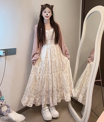 初恋甜美温柔风穿搭一整套女宽松碎花吊带连衣裙粉色防晒针织披肩