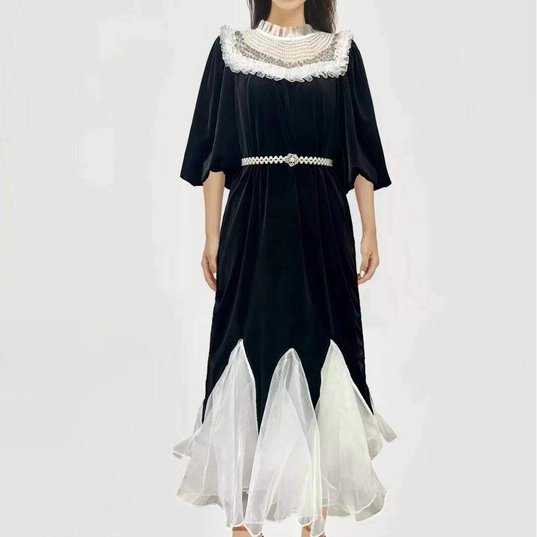 2023秋季圆领短袖 金丝绒面料 拼接设计配腰带收腰长款连衣裙单件