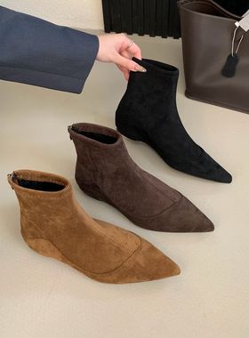 DASU秋冬加绒坡跟内增高短靴女黑色简约百搭尖头低跟绒面及踝靴子