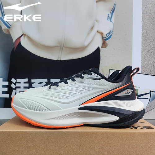 鸿星尔克冬季男子缓震运动鞋