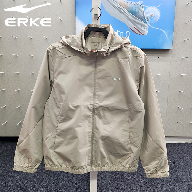 鸿星尔克秋季男子休闲连帽外套