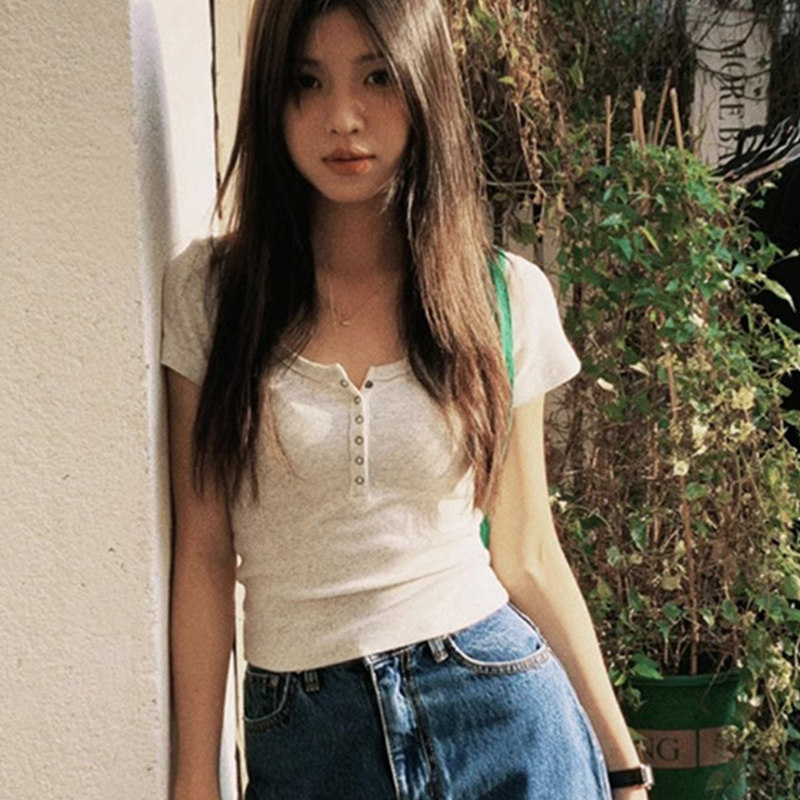 螺纹正肩t恤花灰色短袖女夏季紧身辣妹chic别致U领漏锁骨上衣半袖