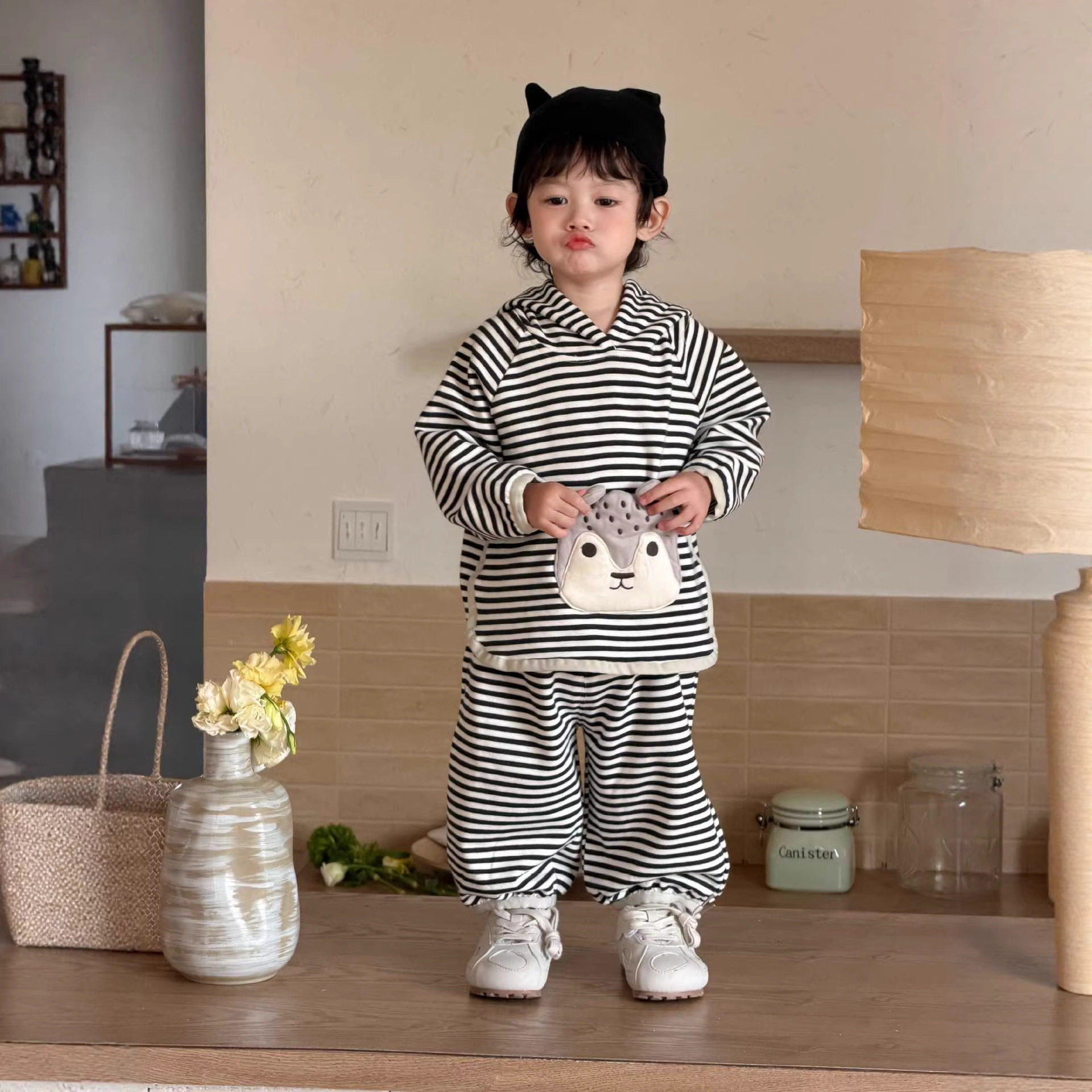 宝宝衣服春季2026新款韩版童装儿童服装春款男童卡通条纹卫衣套装