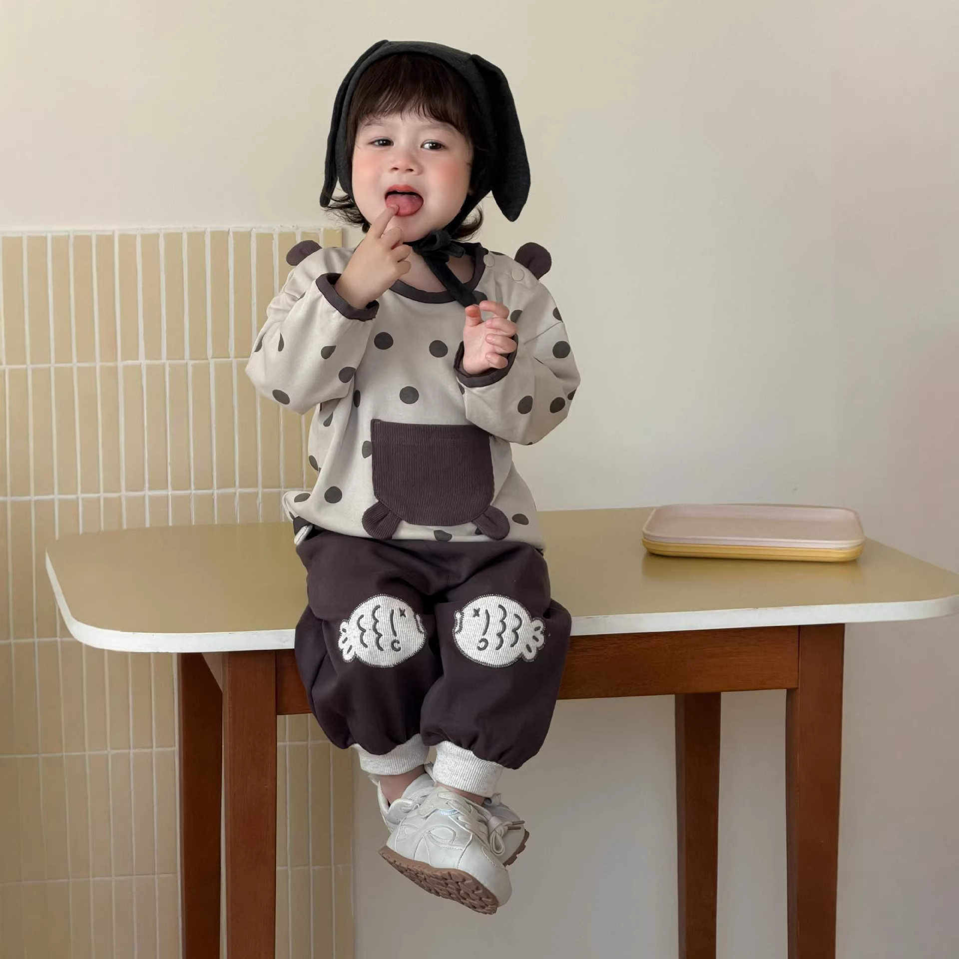 宝宝衣服春季2026新款韩版童装春款儿童春装男童波点卫衣卫裤套装