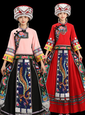 刺绣苗族土家族服服饰