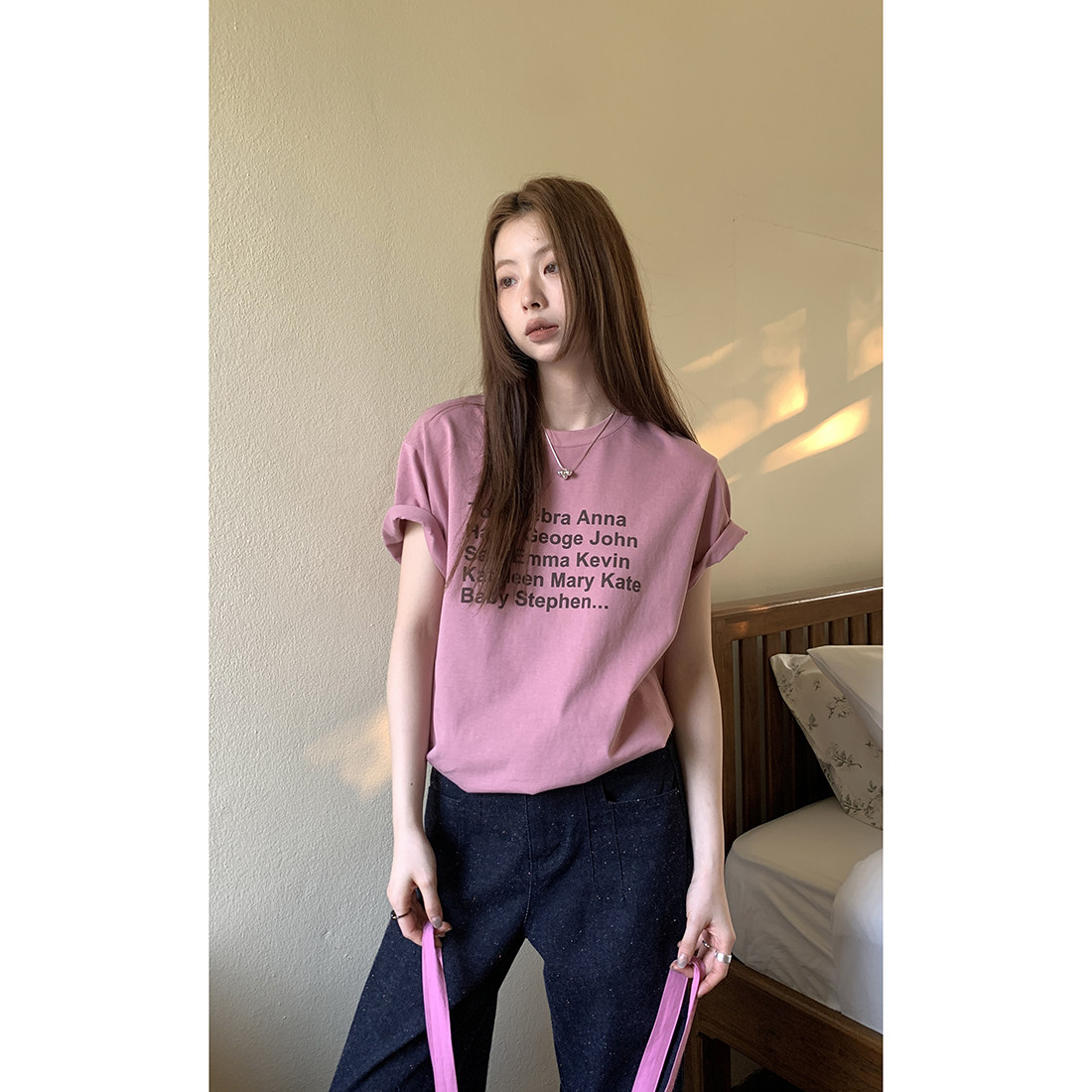 Hellooo Eat двухцветная футболка с принтом букв весна 2025 свободная универсальная винтажная с круглым вырезом короткий рукав