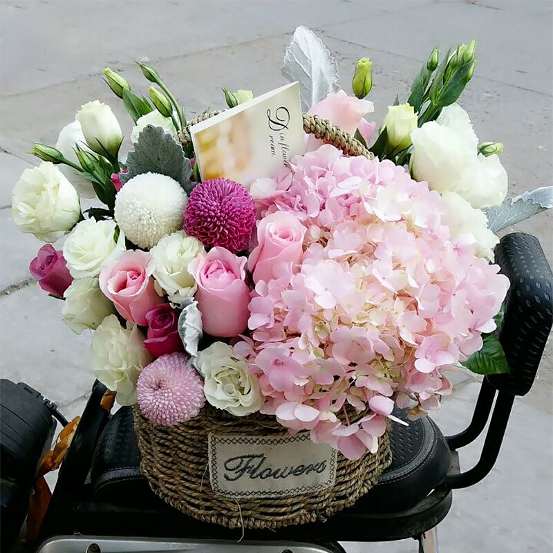 玫瑰绣球洋桔梗混搭生日花篮礼盒济南鲜花店同城速递礼物配送上门