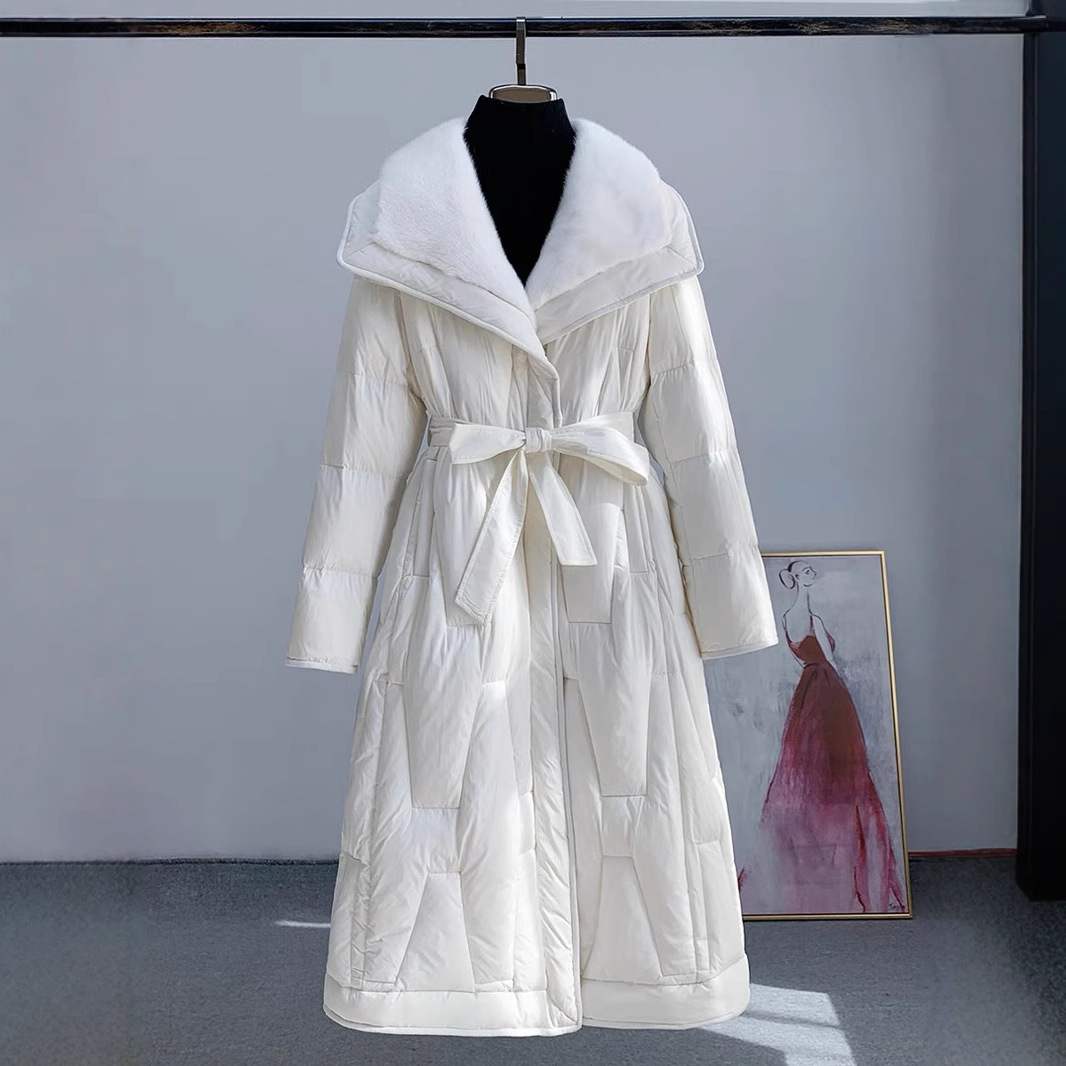 新款 高品质水貂毛领鹅绒羽绒服女款高端爆版反季特价皮草