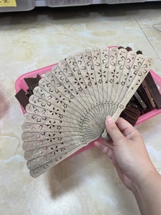 金丝楠木苏扇小叶桢楠中国风折扇实木古风扇镂空雕花走秀素面扇子
