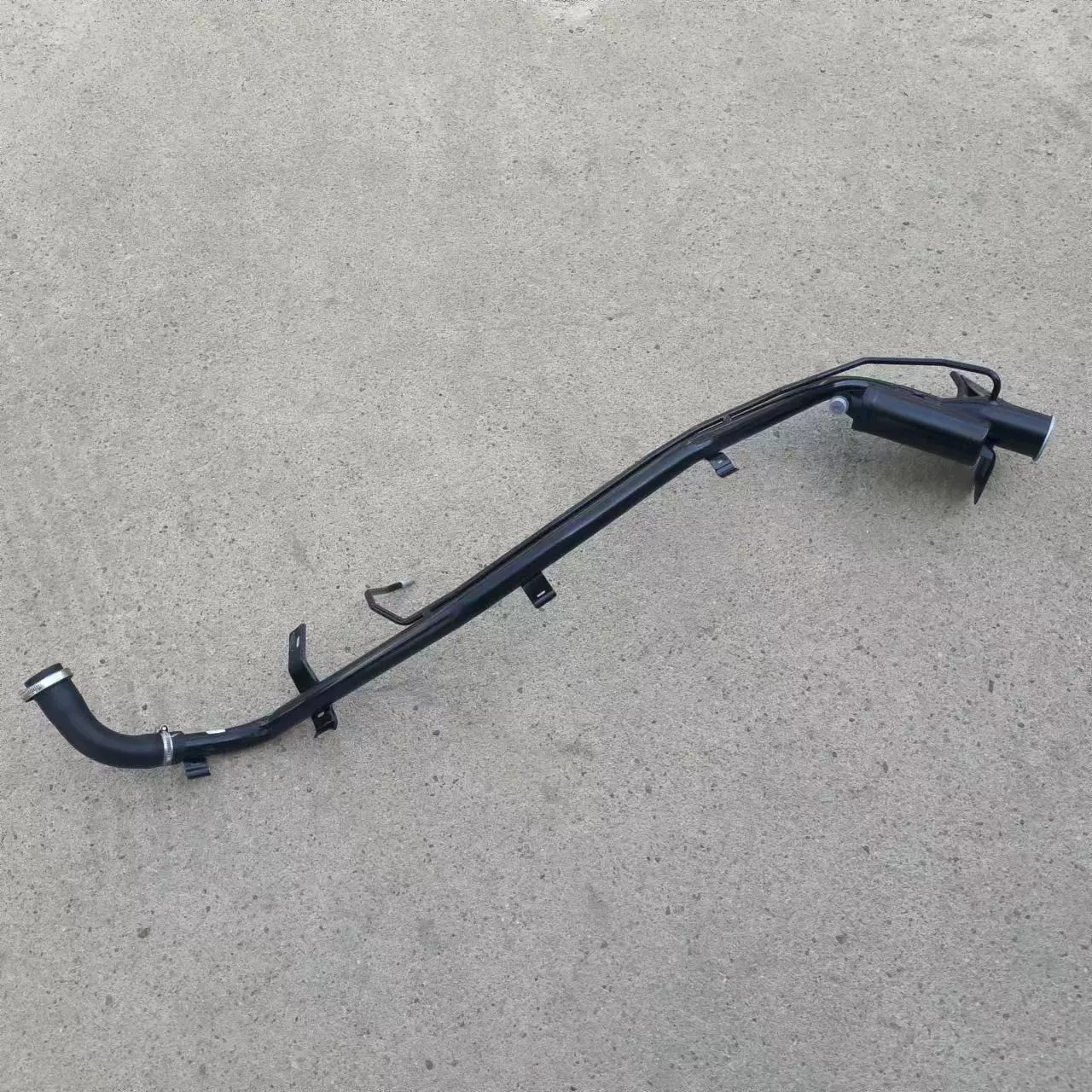 20款21款博越pro油箱加油口铁管