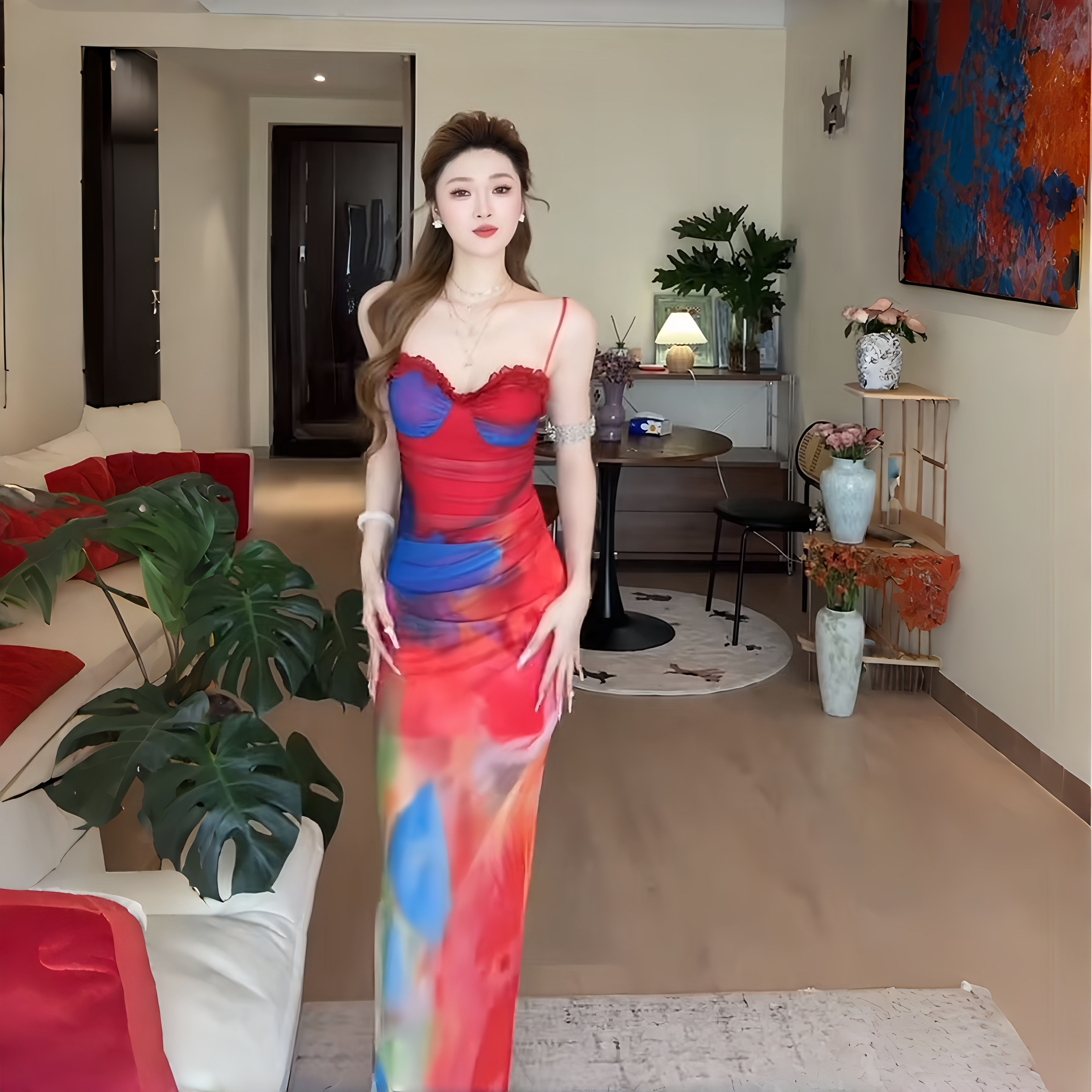 氛围感法式度假风印花吊带连衣裙女绝美海岛修身显瘦气质渐变长裙