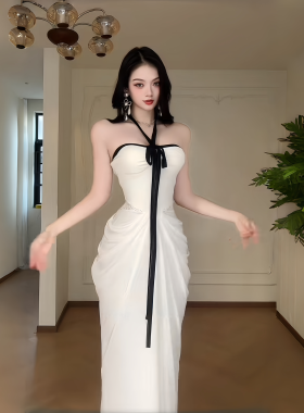 INSTUNNING 纯欲白色挂脖抹胸连衣裙女性感度假风绝美收腰包臀裙