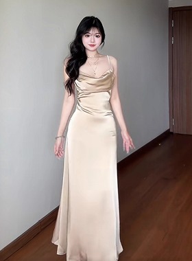 instunning绝美高级感吊带缎面裙子秋冬新款御姐风香槟色礼服裙子