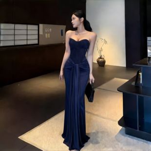 高级感鱼骨抹胸礼服裙女2026新款绑带设计感收腰长裙性感包臀裙子