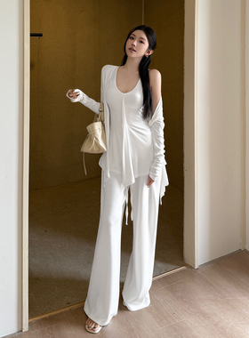 松弛感慵懒风白色套装女2026春季V领开衫上衣阔腿裤减龄百搭套装