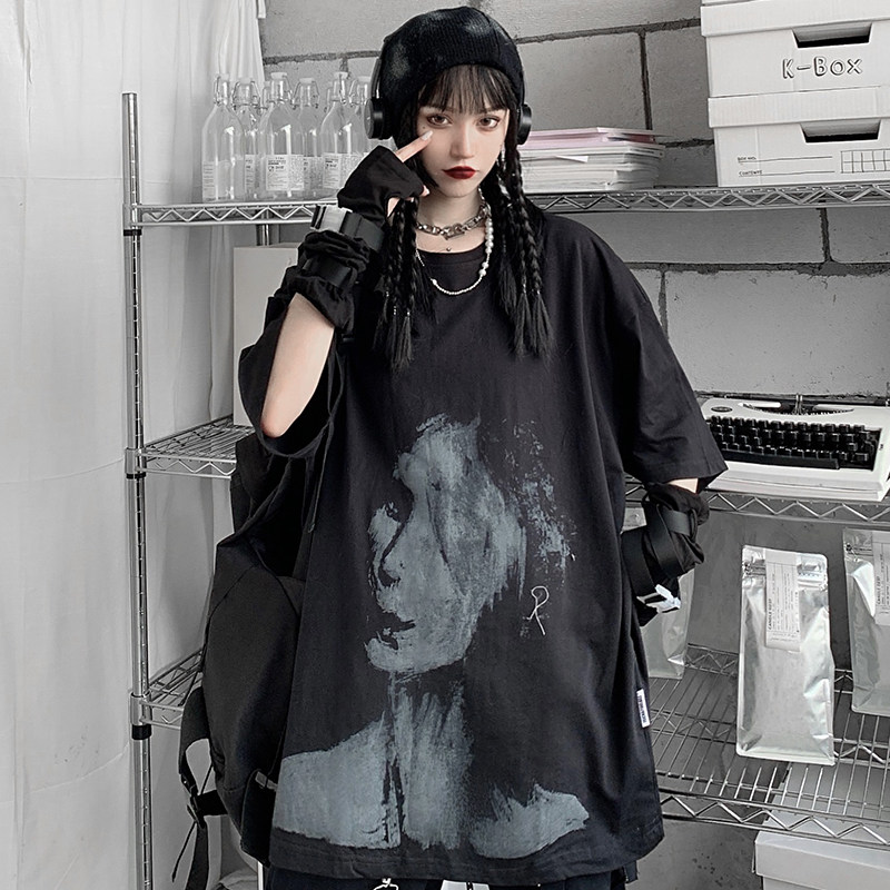 Real shot of Harajuku fashion street fashion brand short sleeve T-shirt girl