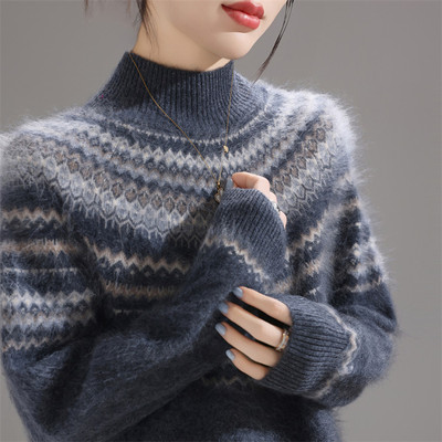 费尔岛提花半高领保暖羊绒衫女