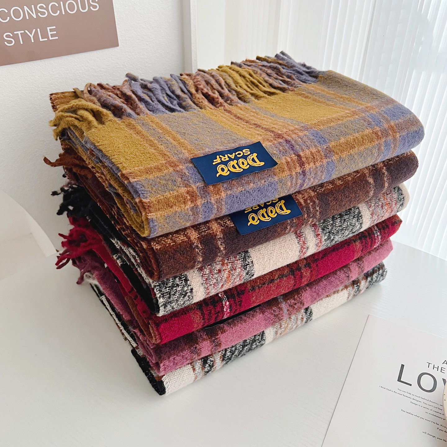 新款经典英伦风格子围巾女仿羊绒披肩秋冬季保暖时尚通勤流苏围脖