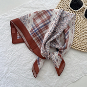 2024韩版 新款 小方巾女出行田园风拍照小头巾海边百搭防晒领巾