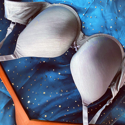 光面无痕性感百搭百胸防跑杯文