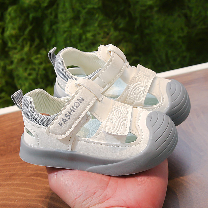 夏季宝宝凉鞋1一3岁半软底防滑鞋子婴幼儿学步鞋包头女男童沙滩鞋