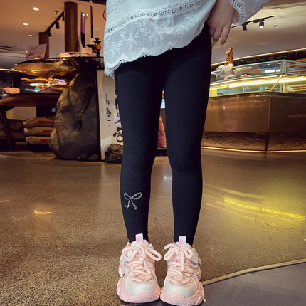 女童打底裤儿童高弹网红鲨鱼裤秋装2025新款洋气女孩外穿修身裤子