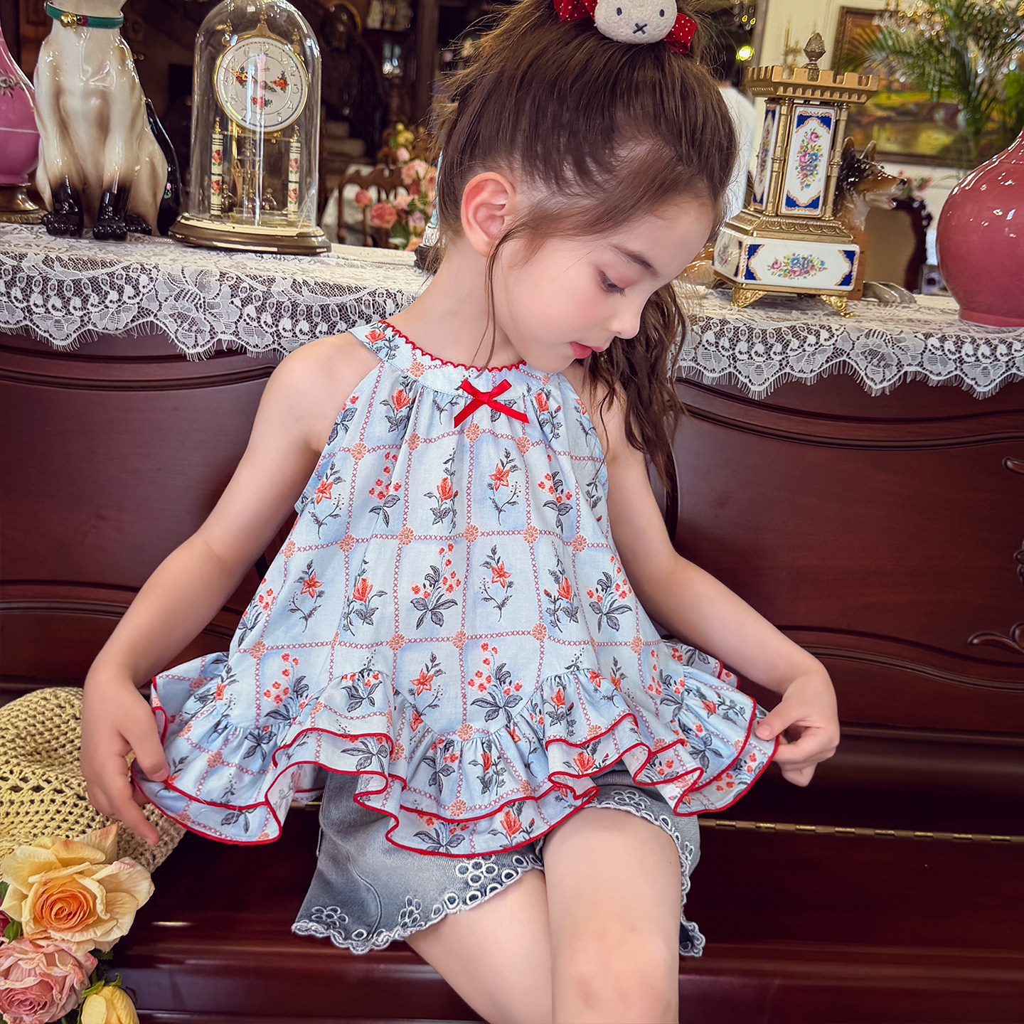 女童夏装印花百搭挂脖背心图片
