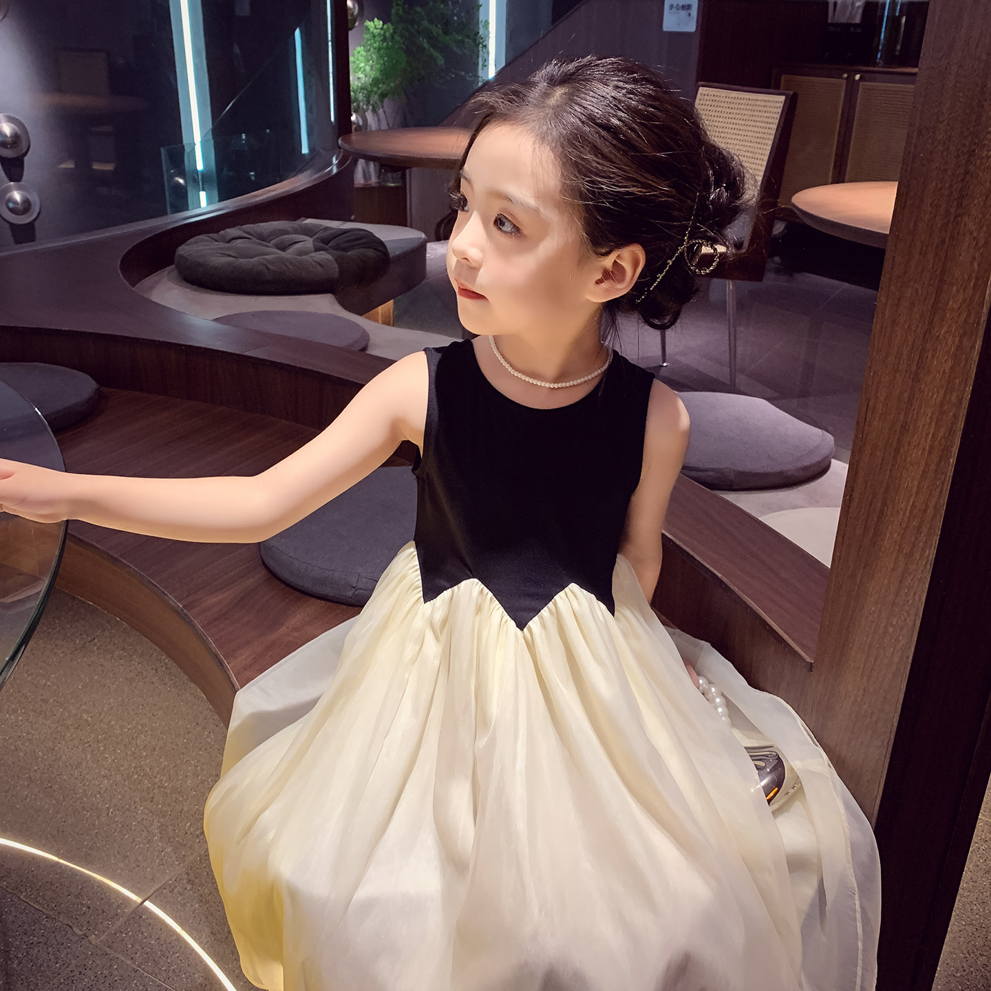 女童连衣裙夏装2026新款洋气儿童网纱公主裙小女孩时尚无袖背心裙