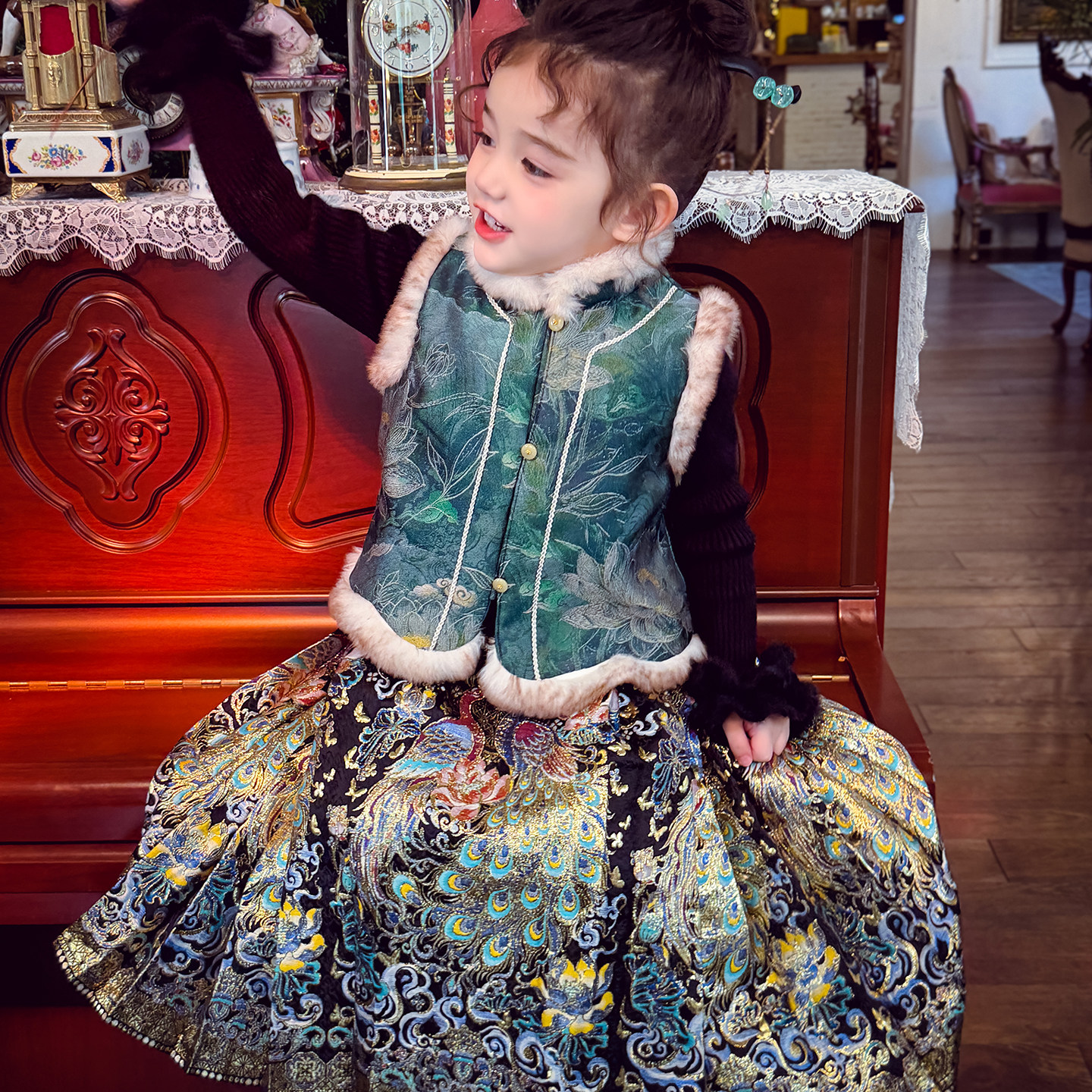 米米哈罗女童马面裙套装女孩明制汉服裙冬装2025新款儿童国风套装,童装/婴儿装/亲子装,汉服,淘宝优惠券,粉丝福利购,淘宝优惠卷