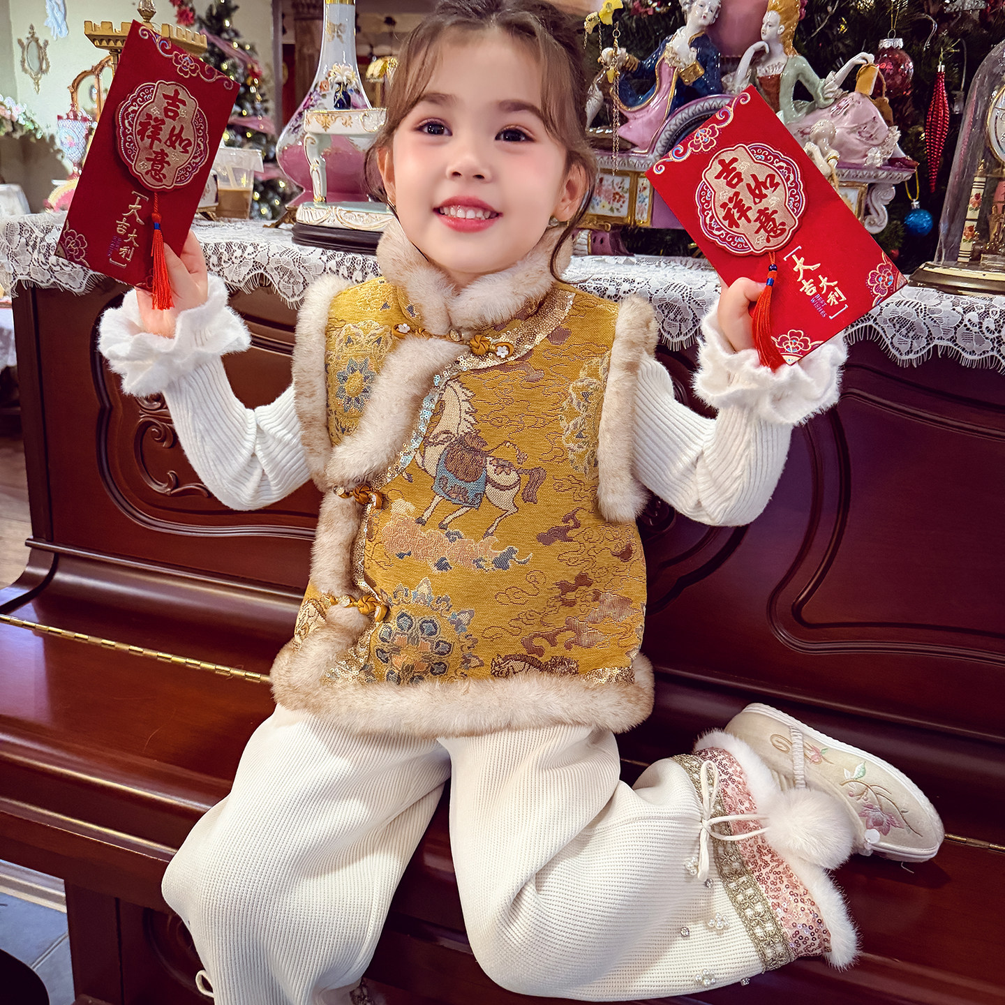 米米哈罗女童唐装马甲冬装2025新款儿童国风夹棉上衣小女孩拜年服,童装/婴儿装/亲子装,唐装,淘宝优惠券,粉丝福利购,淘宝优惠卷