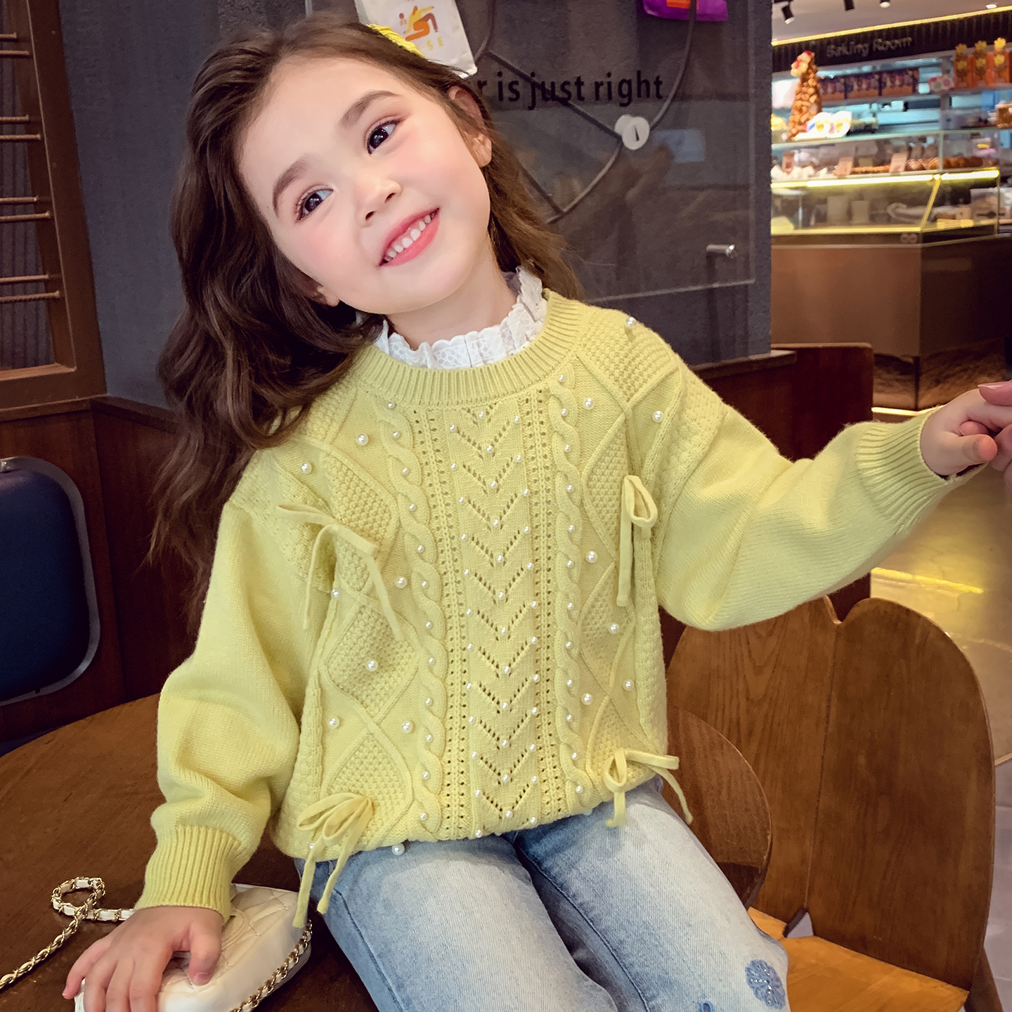 女童软糯钉珠麻花针织衫